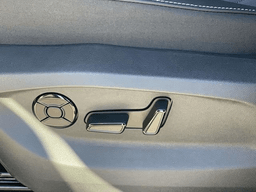 Volkswagen Tiguan SE R-Line Black 2.0T FWD 2026