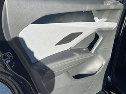 Volkswagen Tiguan SE R-Line Black 2.0T FWD 2026