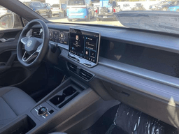 Volkswagen Tiguan SE R-Line Black 2.0T FWD 2026