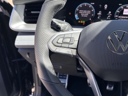 Volkswagen Tiguan SE R-Line Black 2.0T FWD 2026