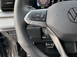 Volkswagen Tiguan SE R-Line Black 2.0T FWD 2026