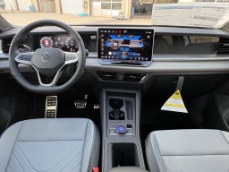 Volkswagen Tiguan SE R-Line Black 2.0T FWD 2026