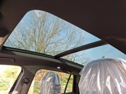 Volkswagen Tiguan SE R-Line Black 2.0T FWD 2026