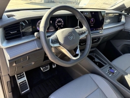 Volkswagen Tiguan SE R-Line Black 2.0T FWD 2026