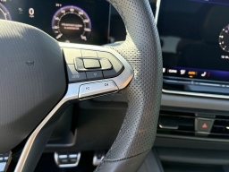 Volkswagen Tiguan SE R-Line Black 2.0T FWD 2026