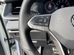 Volkswagen Tiguan SE R-Line Black 2.0T FWD 2026