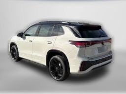 Volkswagen Tiguan SE R-Line Black 2.0T FWD 2026