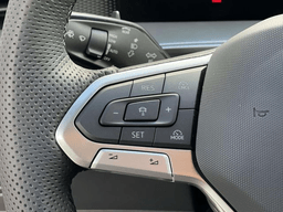 Volkswagen Tiguan SE R-Line Black 2.0T FWD 2026