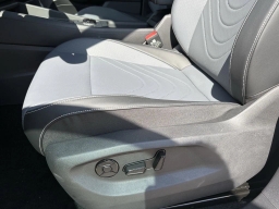 Volkswagen Tiguan SE R-Line Black 2.0T FWD 2026