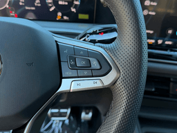 Volkswagen Tiguan SE R-Line Black 2.0T FWD 2026