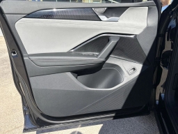 Volkswagen Tiguan SE R-Line Black 2.0T FWD 2026