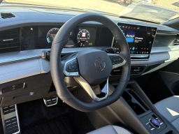 Volkswagen Tiguan SE R-Line Black 2.0T FWD 2026