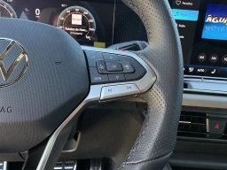 Volkswagen Tiguan SE R-Line Black 2.0T FWD 2026