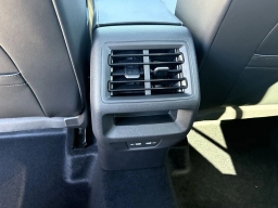 Volkswagen Tiguan SE R-Line Black 2.0T FWD 2026