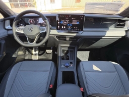 Volkswagen Tiguan SE R-Line Black 2.0T FWD 2026