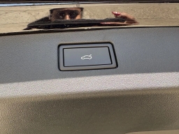 Volkswagen Tiguan SE R-Line Black 2.0T FWD 2026