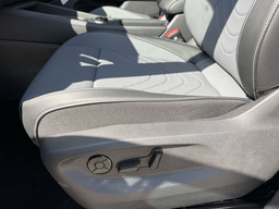 Volkswagen Tiguan SE 2.0T FWD 2026