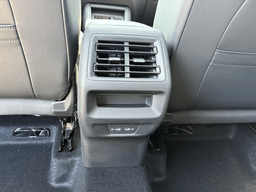 Volkswagen Tiguan SE 2.0T FWD 2026