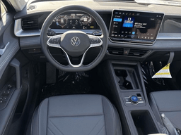 Volkswagen Tiguan SE 2.0T FWD 2026