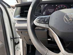 Volkswagen Tiguan SE 2.0T FWD 2026