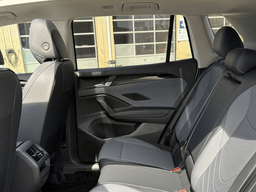 Volkswagen Tiguan SE 2.0T FWD 2026