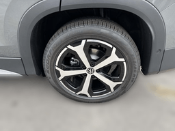 Volkswagen Tiguan SE 2.0T FWD 2026