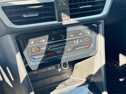 Volkswagen Taos SE FWD 2025