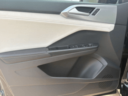 Volkswagen Taos SE FWD 2026