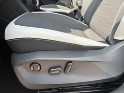 Volkswagen Taos SE FWD 2026