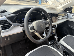 Volkswagen Taos SE FWD 2026