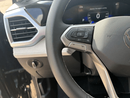 Volkswagen Taos SE FWD 2026