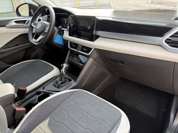 Volkswagen Taos SE FWD 2026