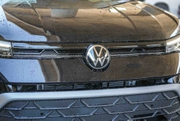Volkswagen Taos SE FWD 2026
