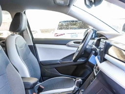 Volkswagen Taos SE FWD 2026