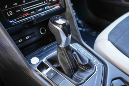 Volkswagen Taos SE FWD 2026