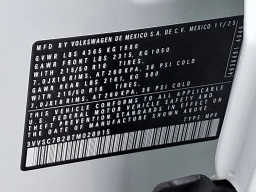 Volkswagen Taos SE FWD 2026