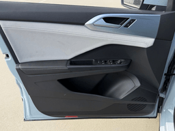 Volkswagen Taos SE FWD 2026