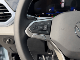 Volkswagen Taos SE FWD 2026