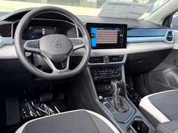 Volkswagen Taos SE FWD 2026