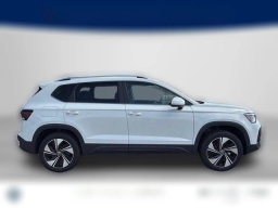 Volkswagen Taos SE 4MOTION 2026