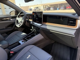 Volkswagen Tiguan SEL R-Line Turbo 2.0T 4MOTION 2026