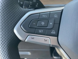 Volkswagen Tiguan SEL R-Line Turbo 2.0T 4MOTION 2026