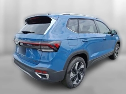 Volkswagen Taos SE 4MOTION 2025