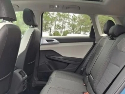 Volkswagen Taos SE 4MOTION 2025