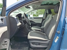 Volkswagen Taos SE 4MOTION 2025