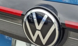 Volkswagen Taos SE 4MOTION 2025