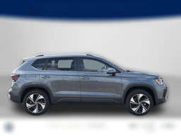 Volkswagen Taos SE 4MOTION 2025