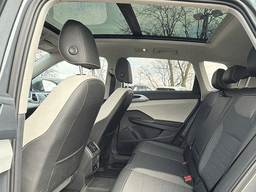 Volkswagen Taos SE 4MOTION 2025