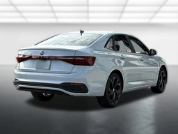 Volkswagen Jetta SE Auto 2026