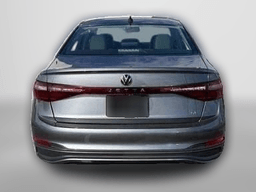 Volkswagen Jetta SE Auto 2026